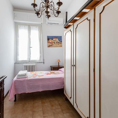 Central Station Terrace Apartment Near The Sea เปสการา ภายนอก รูปภาพ