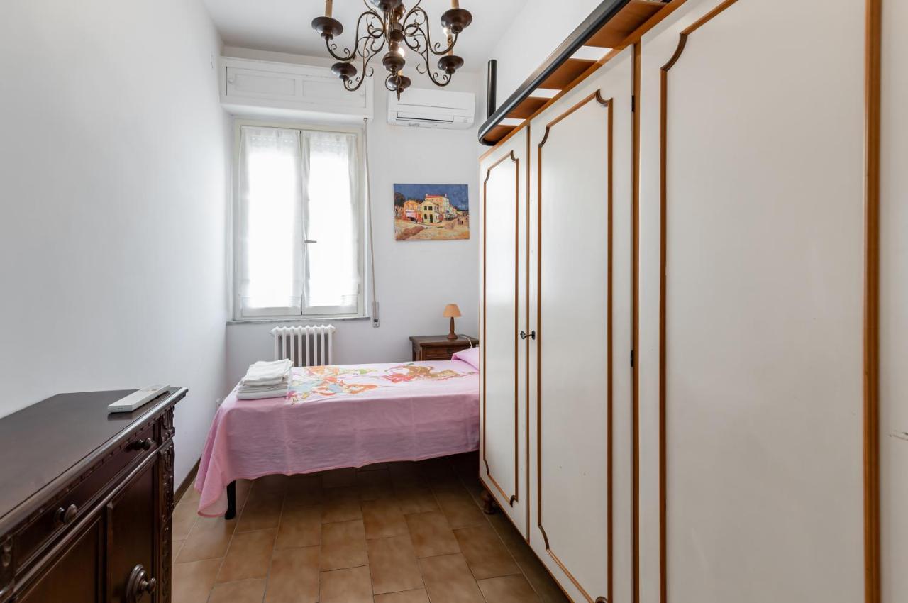 Central Station Terrace Apartment Near The Sea เปสการา ภายนอก รูปภาพ