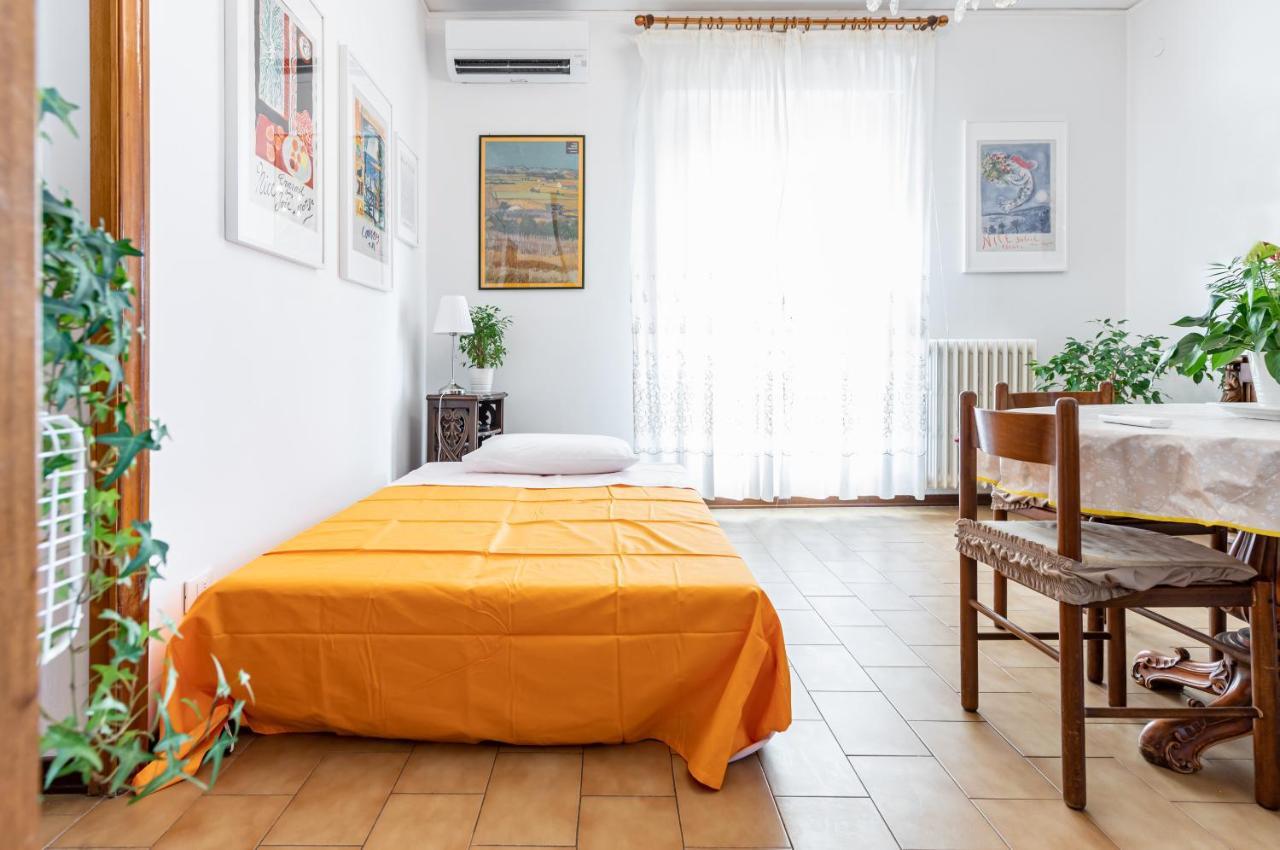 Central Station Terrace Apartment Near The Sea เปสการา ภายนอก รูปภาพ